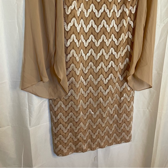 CONNECTED APPAREL Women’s Tan Cream Lace Sheath Dress Flowy Long Sleeve Size 8 - Picture 4 of 14